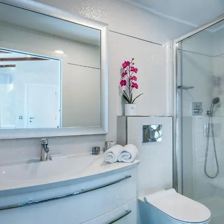 Regent - Exclusive Location Holiday home *